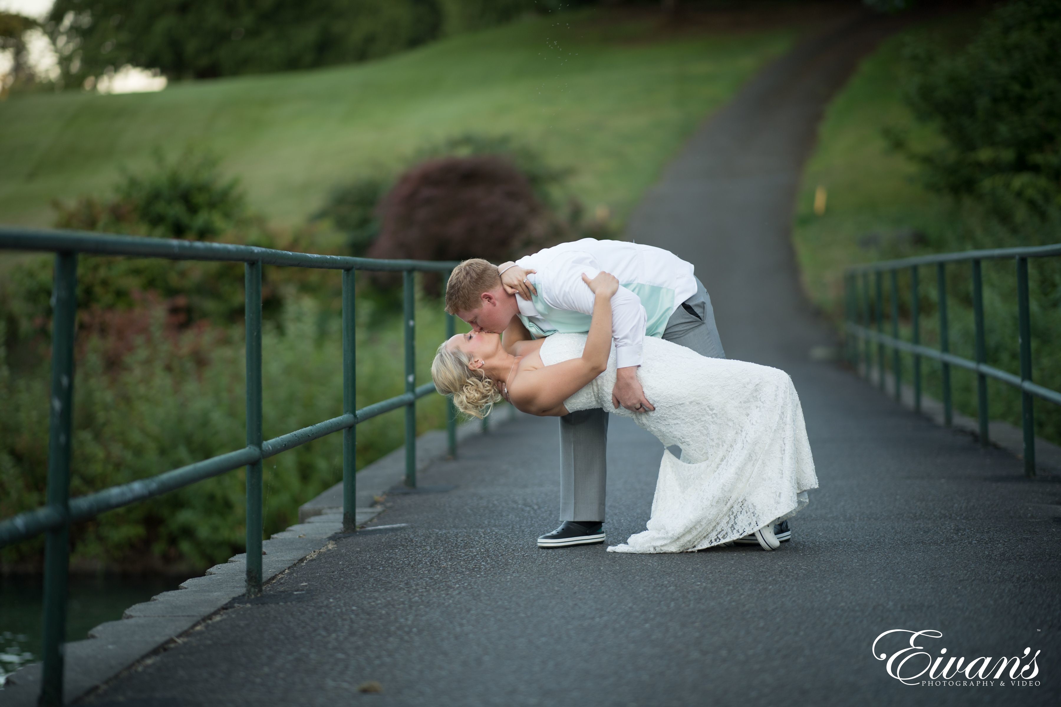 Finding the Right Wedding Photography Style for Your Wedding Vision