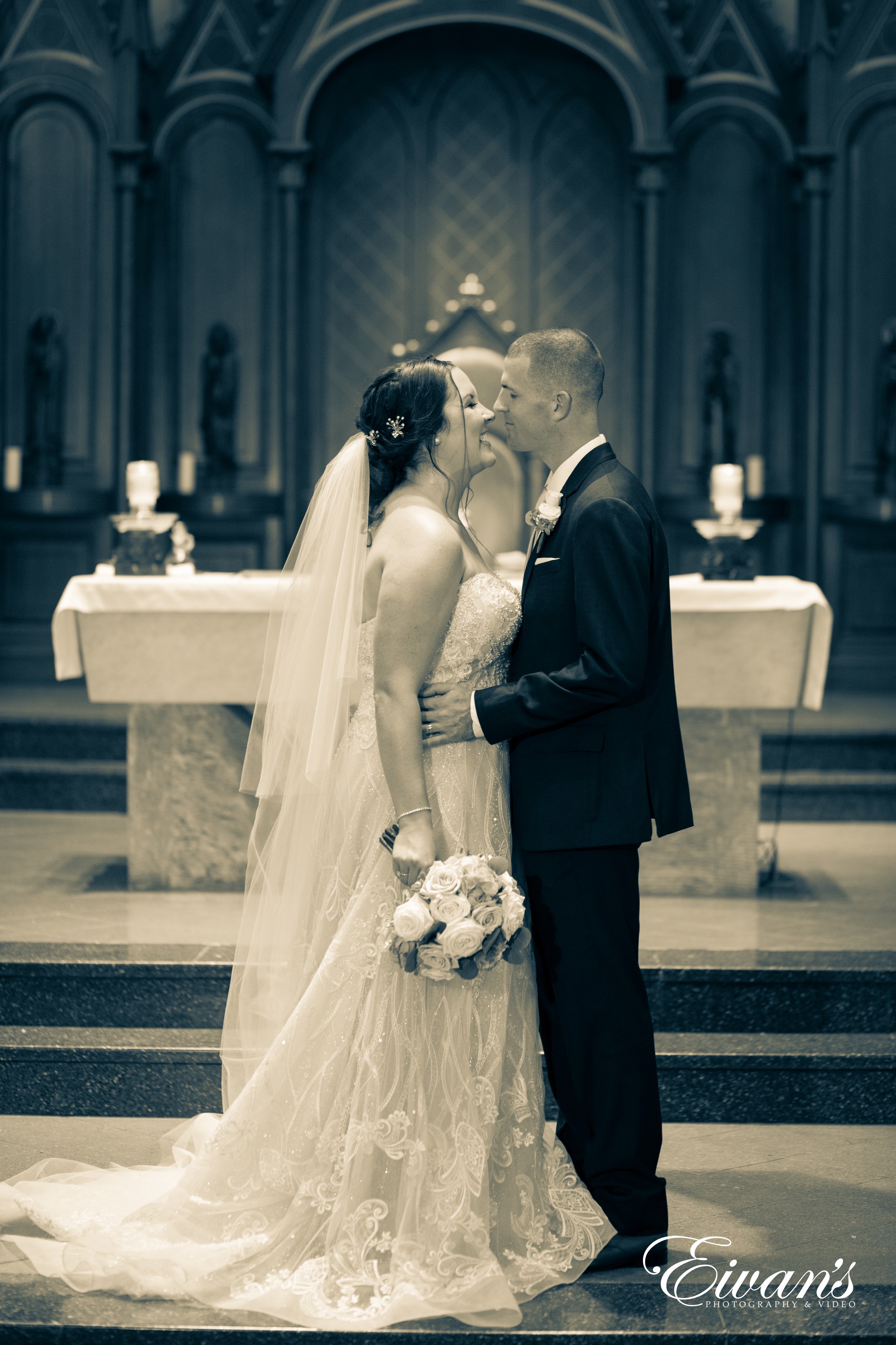 Brianna and Eric's Candid Boston Wedding - Eivan's Photo Inc. | Wedding ...