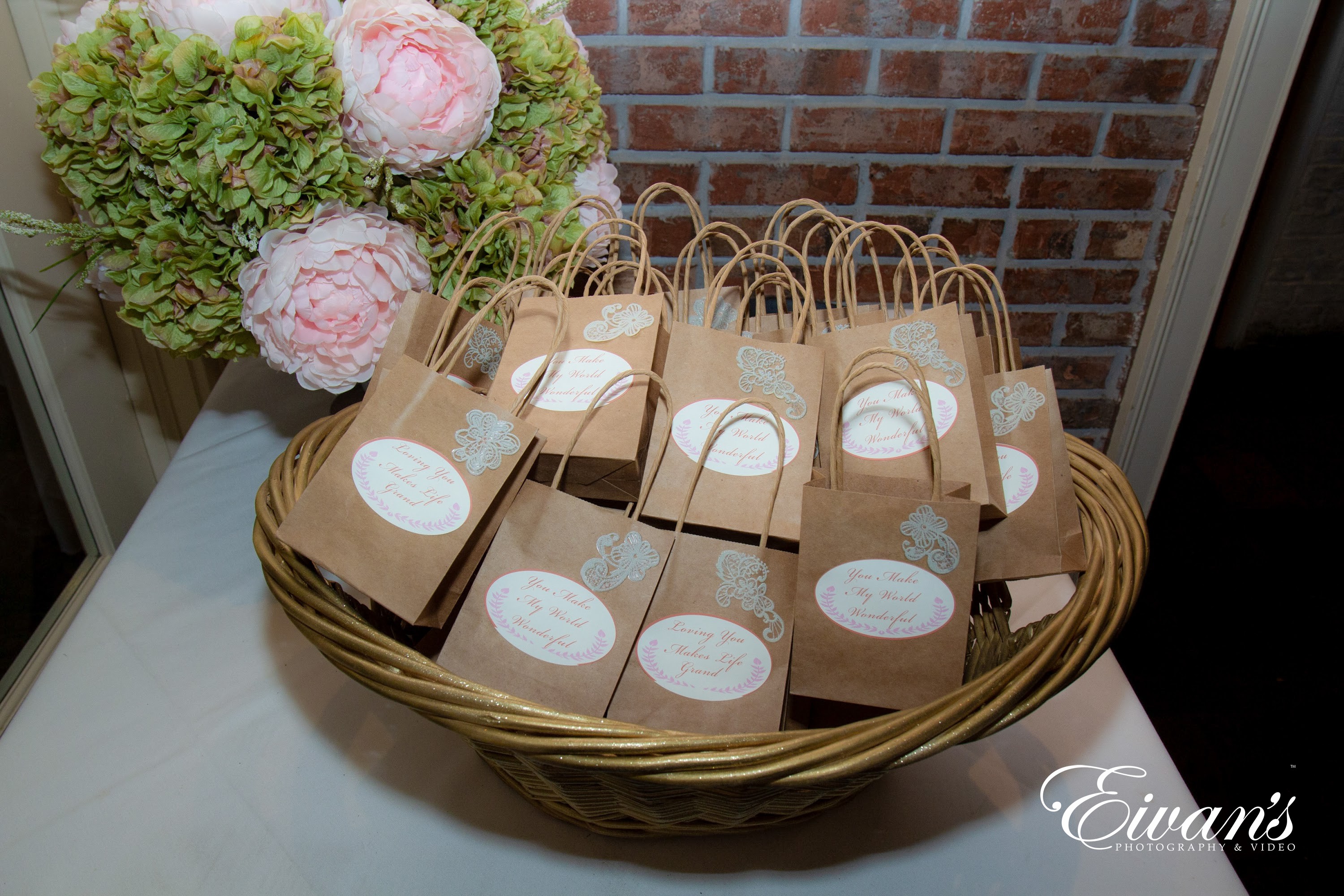 Creative DIY Wedding Favor Ideas | Eivan's Photography & Video