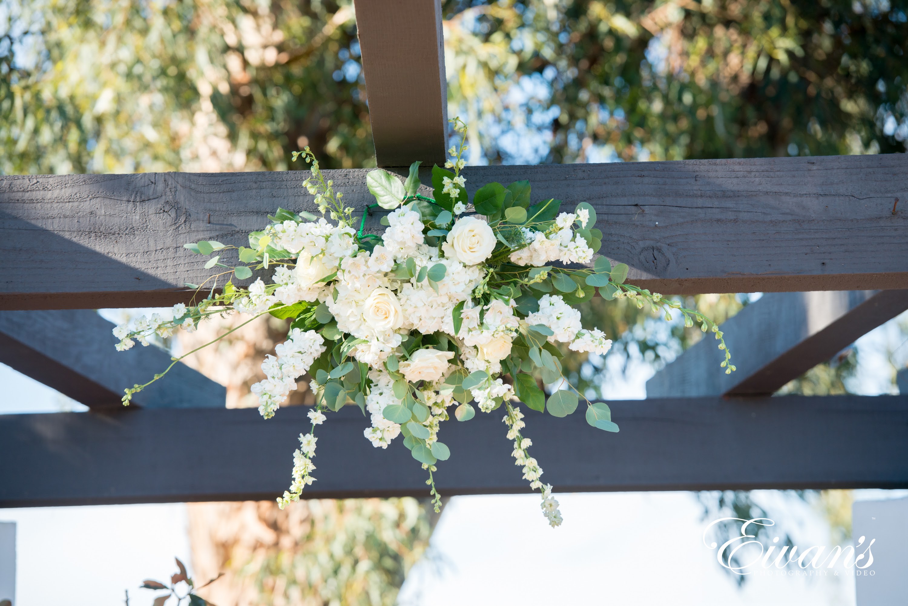 12 Creative Wedding Bouquet Ideas | Eivan's Photography & Video