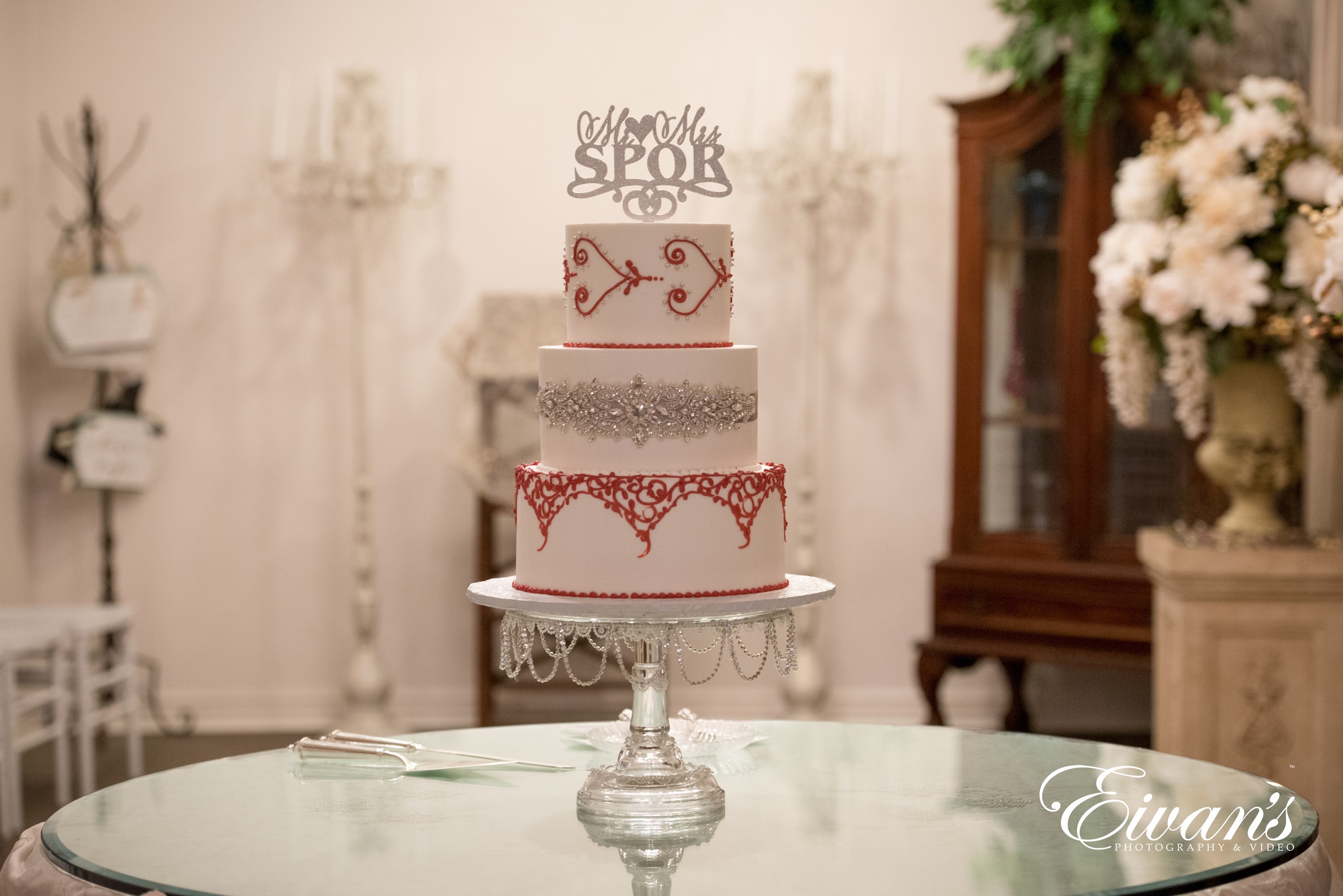 Semi-Naked Wedding Cake with fresh flowers - Karen's Cakes